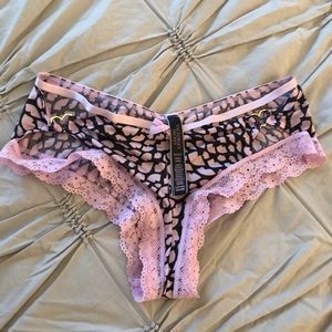 Victoria’s Secret Very Sexy Cheeky panty